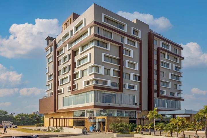 Exterior of THE CHANDRA LEELA