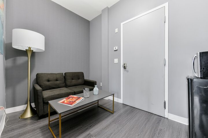 Room 41 of 46