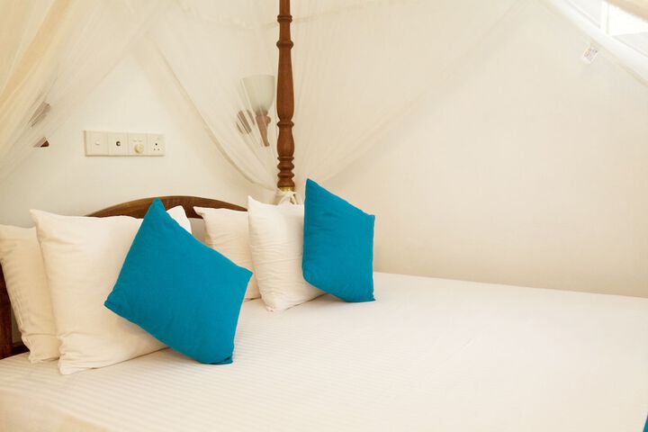 Room 2 of 71