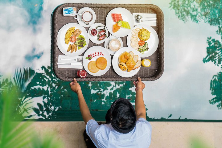 Dining Photos