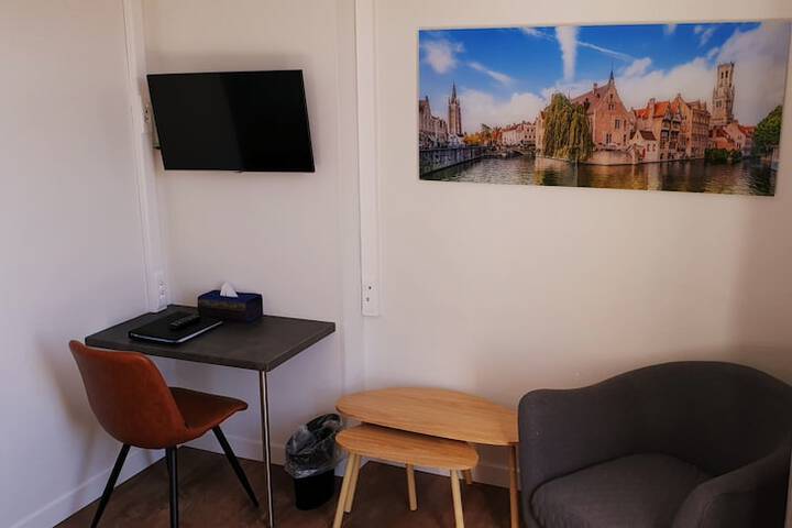Room 49 of 112