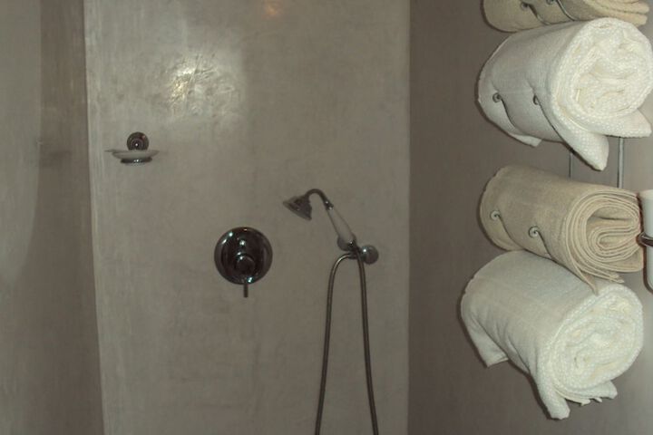 Room 18 of 22