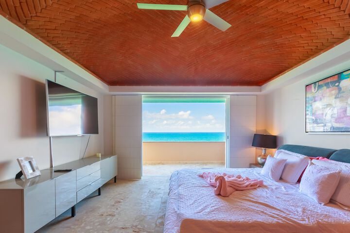 Room 3 of 23