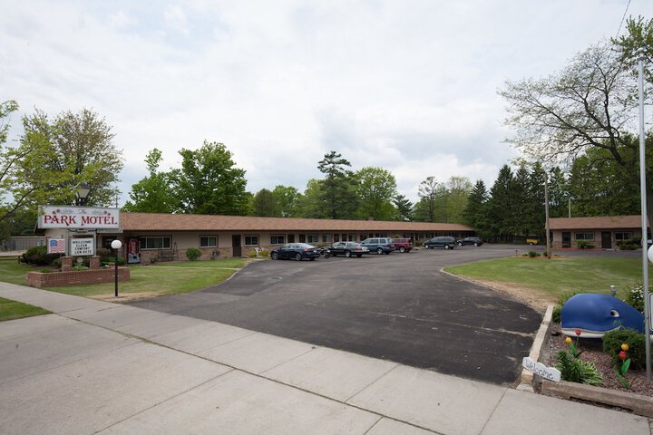 Property Grounds 16 of 25