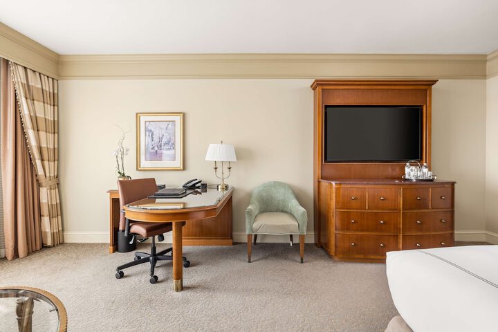 Room 14 of 182