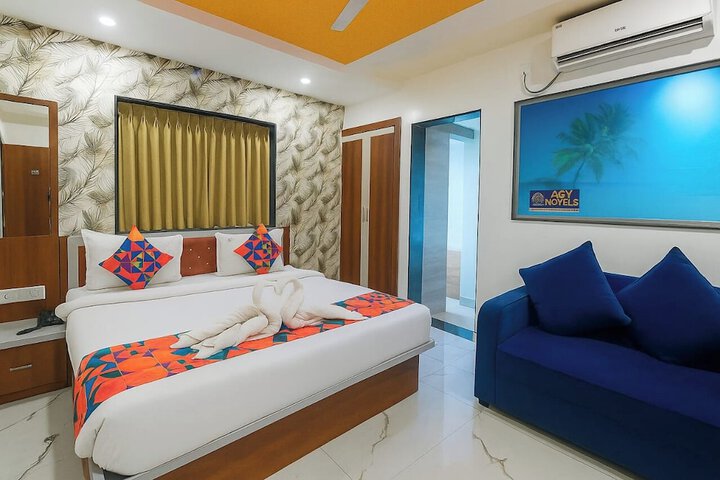 Room 15 of 26