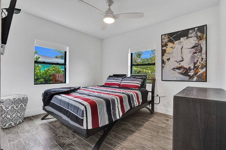 Room 10 of 29