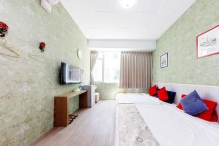 Room 37 of 67