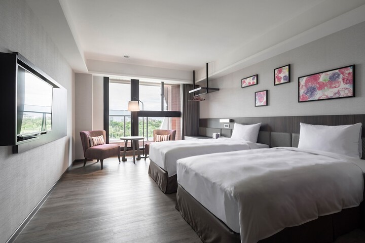 Room 5 of 36