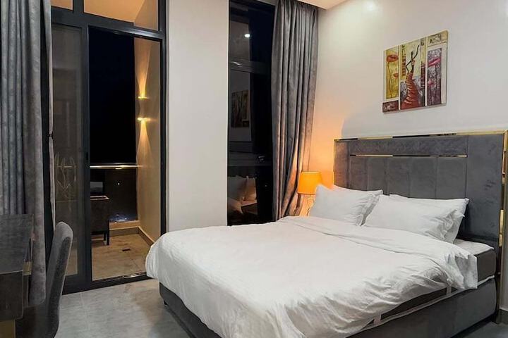 Room 12 of 20