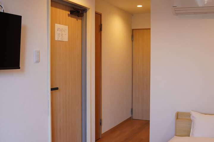 Room 51 of 149