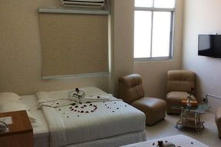 Room 8 of 23