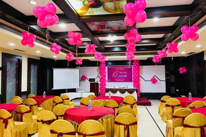 Ballroom/Hall 21 of 46