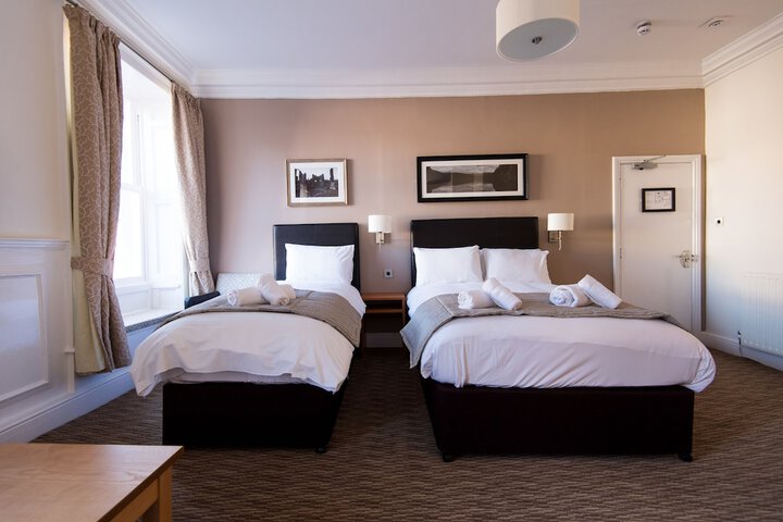 Room 5 of 44