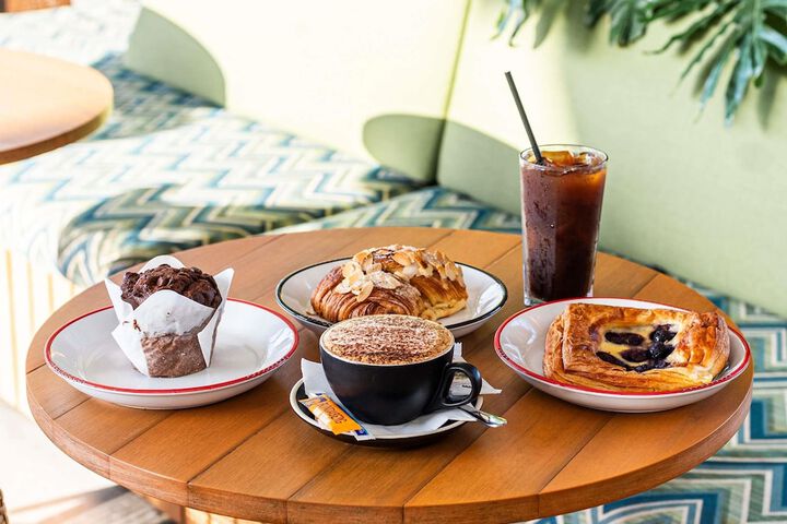 Breakfast/Coffee Service 63 of 102