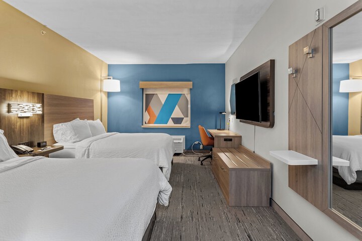 Room 21 of 66