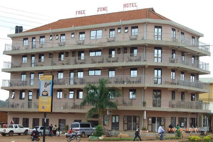 Hotel Free Zone