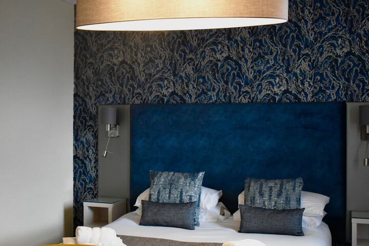 Room 34 of 77