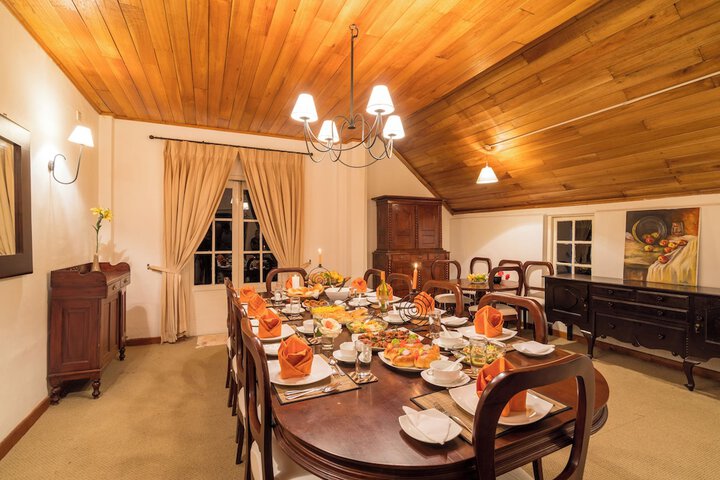 Dining 18 of 28