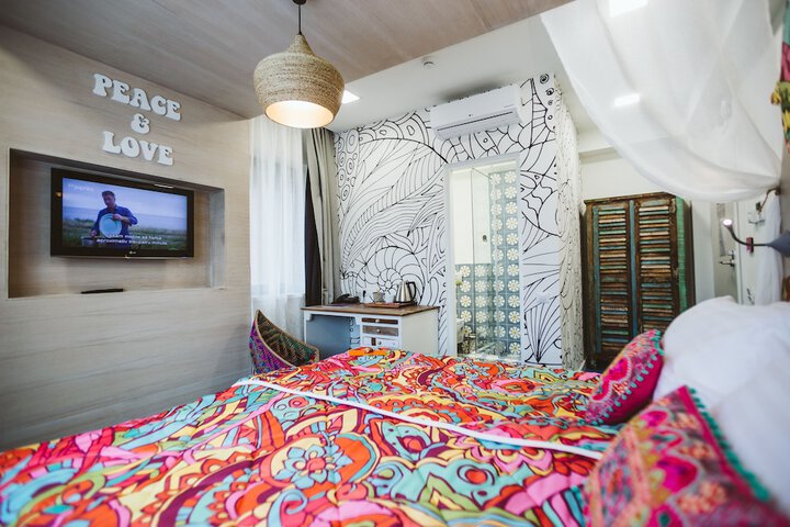 Room 3 of 41