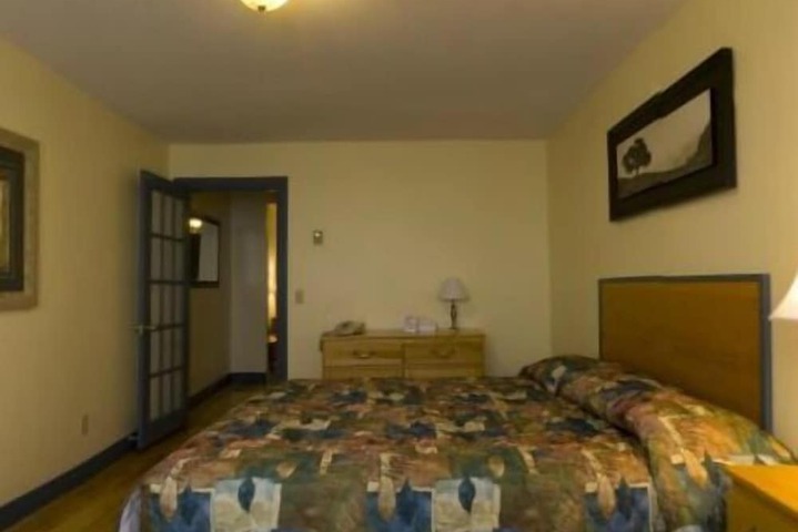 Room 3 of 15