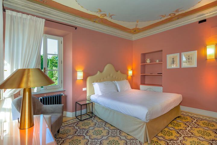 Room 21 of 72