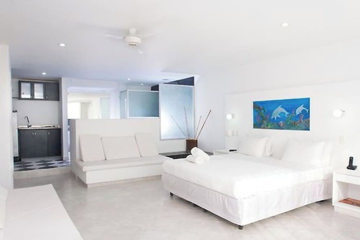Room 9 of 27