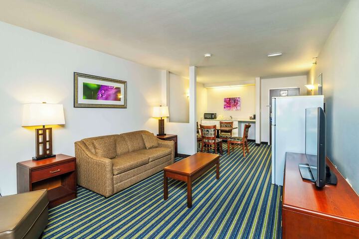 Room 19 of 35