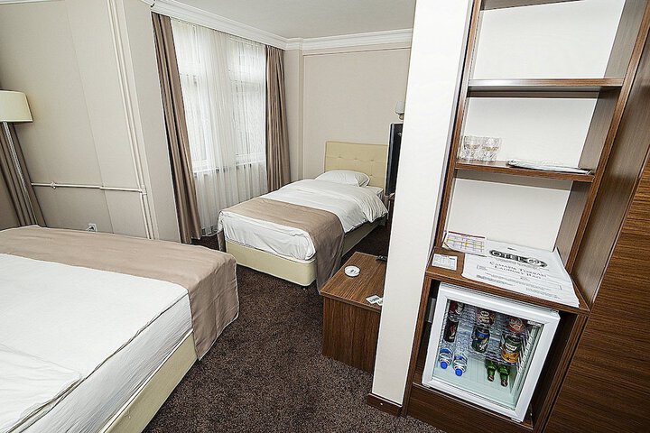 Room 7 of 36