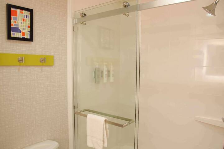 Bathroom shower