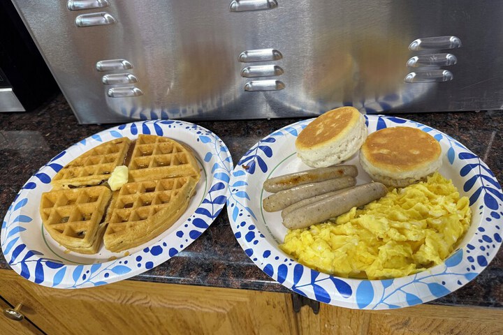 Breakfast/Coffee Service 17 of 17
