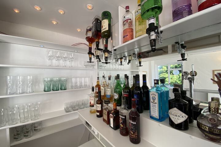 Lounge 68 of 95