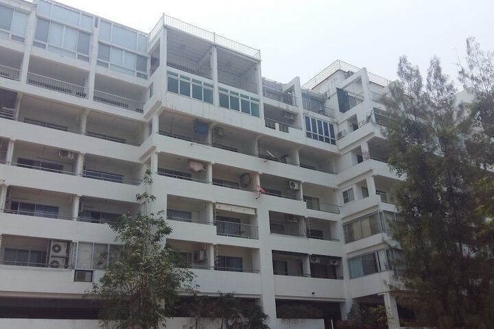 Hotel 11 of 12