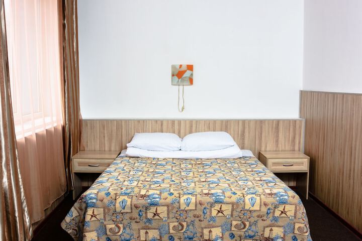 Room 2 of 31