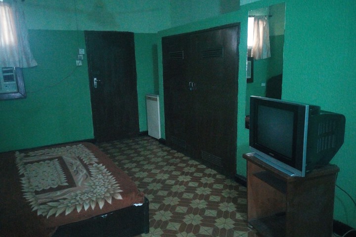 Room 3 of 23
