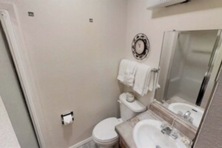 Room 5 of 15