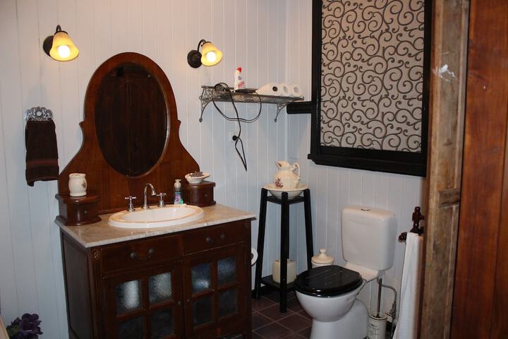 Room 25 of 25