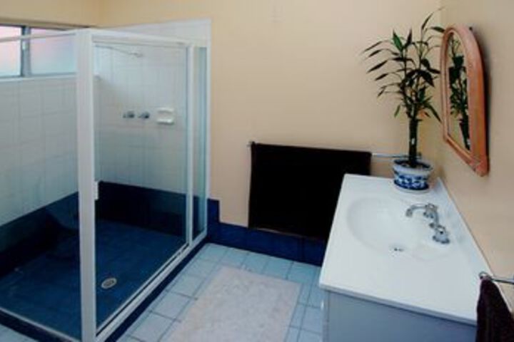 Room 2 of 41