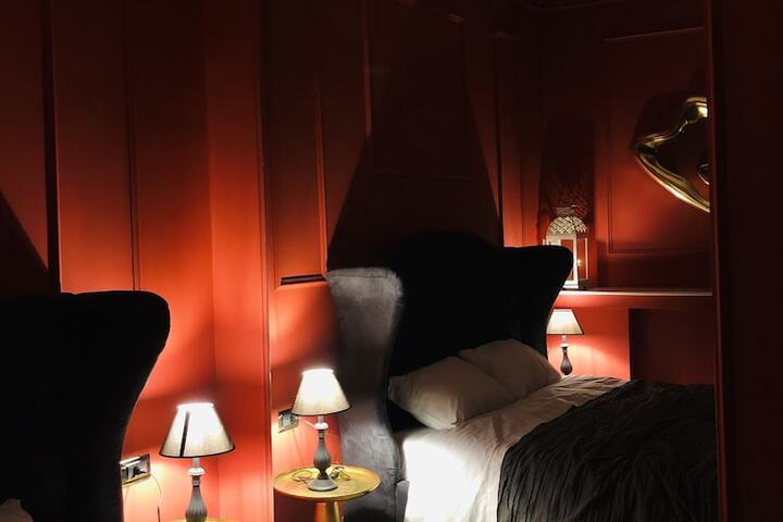 Room 18 of 71