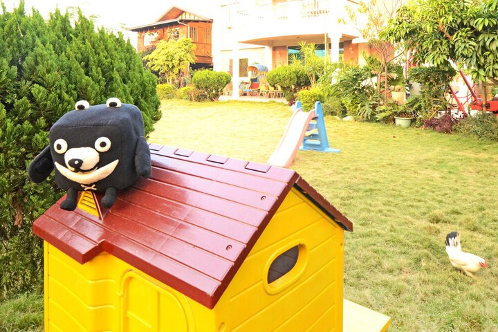 Children's play area - outdoor
