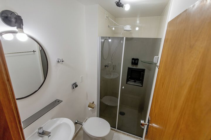 Room 70 of 119