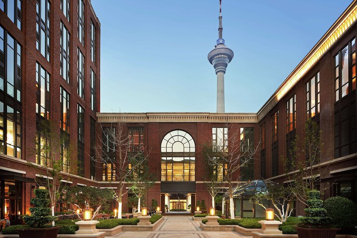 Hotel 102 of 104