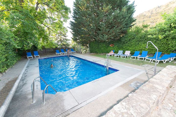 Pool 31 of 78