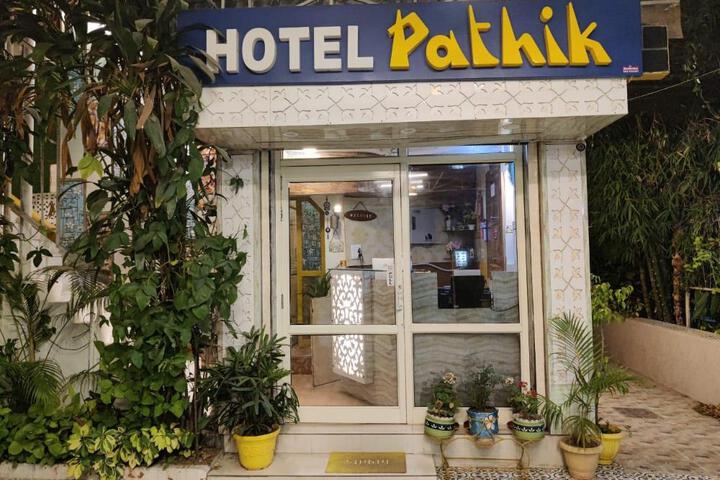 HOTEL PATHIK DEHRADUN