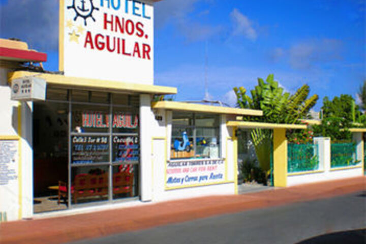 Hotel Hermanos Aguilar