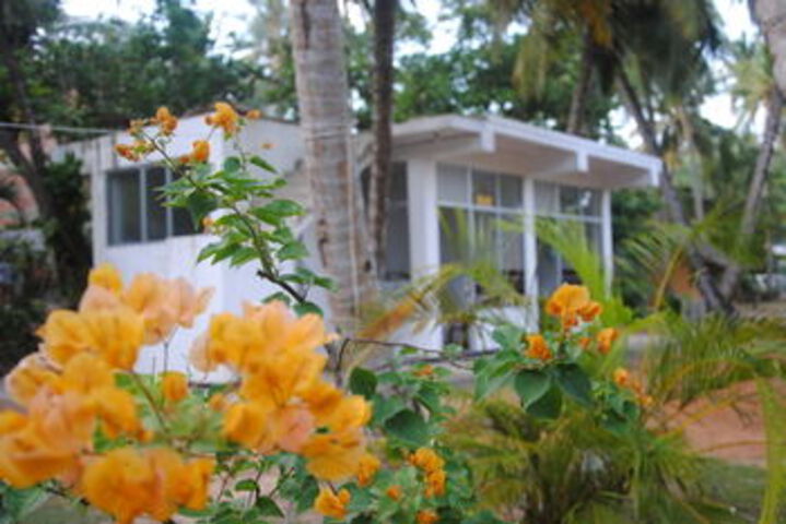 Hotel Exterior 22 of 48