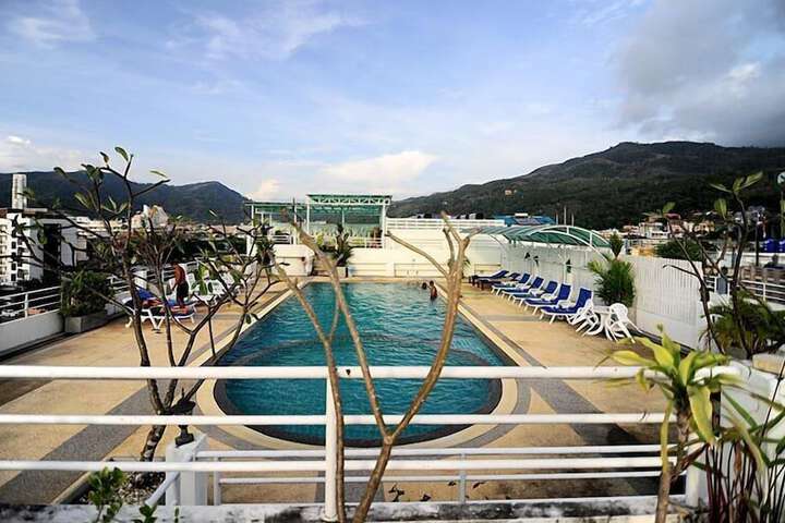 Pool Hotel
