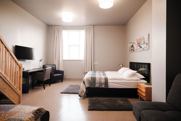 Room 3 of 15