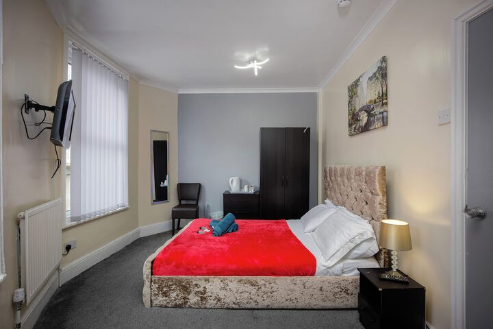 Room 16 of 23