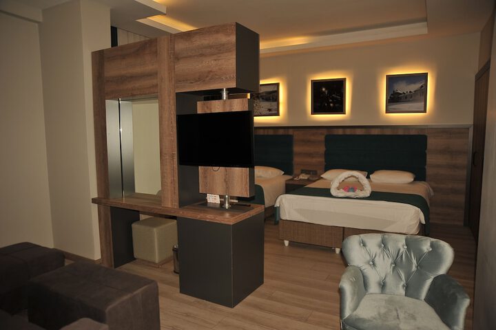 Room 3 of 23